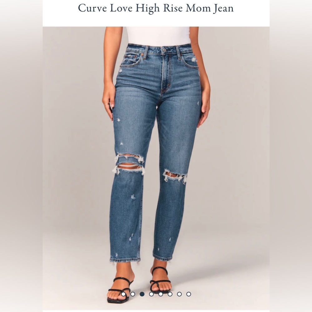 Abercrombie & Fitch High Rise Mom Jeans